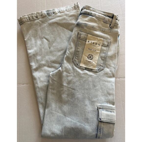 Risen Jeans Denim - NWT Risen Jeans Women's Light Denim Wide Leg Cargo Pockets Sz 9/29
